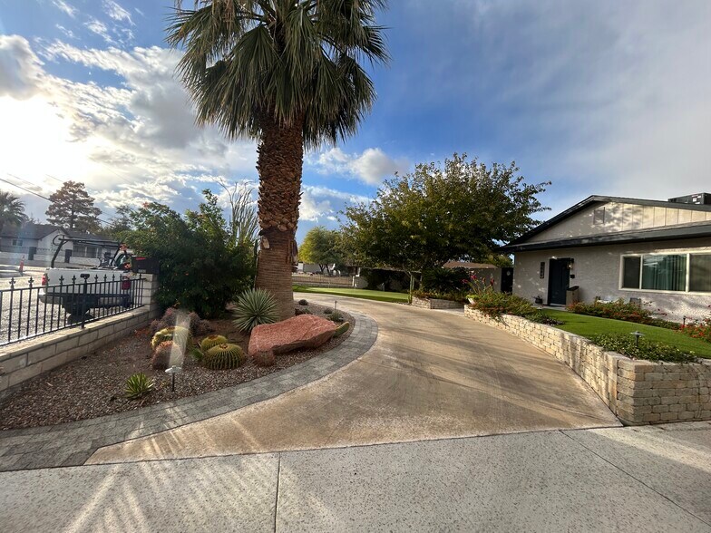 More Photos Of 4080 Spring Rd, Las Vegas Office Residential For Lease