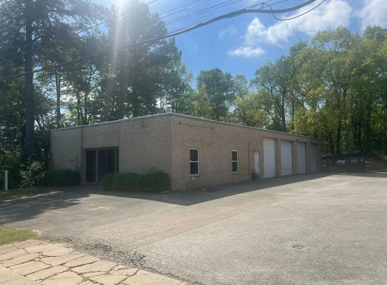 Primary Photo Of 2819 University Blvd, Tyler Warehouse For Lease
