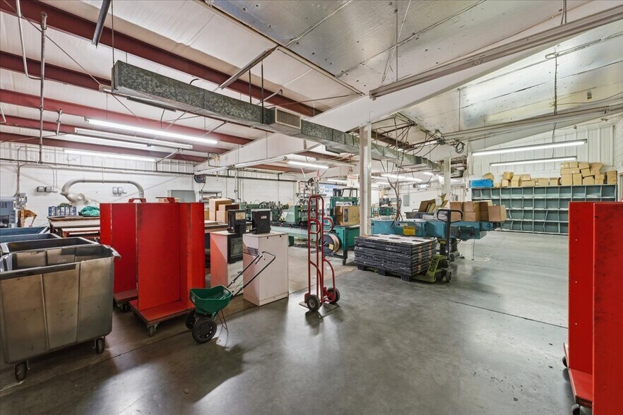 More Photos Of 1609 W 1st North St, Morristown Loft Creative Space For Sale