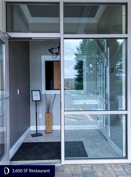 More Photos Of 921 White Plains Rd, Trumbull Storefront Retail Office For Lease