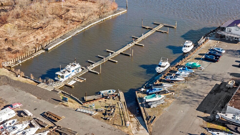 More Photos Of 625 Harrison St, Riverside General Retail For Sale