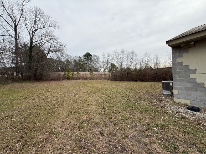 More Photos Of 21 Beech Grove Rd, Cullman General Retail For Sale