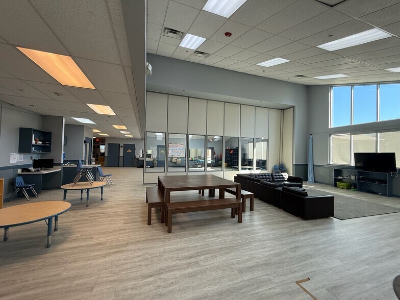 More Photos Of 7040 Independence Pky, Frisco Freestanding For Sale