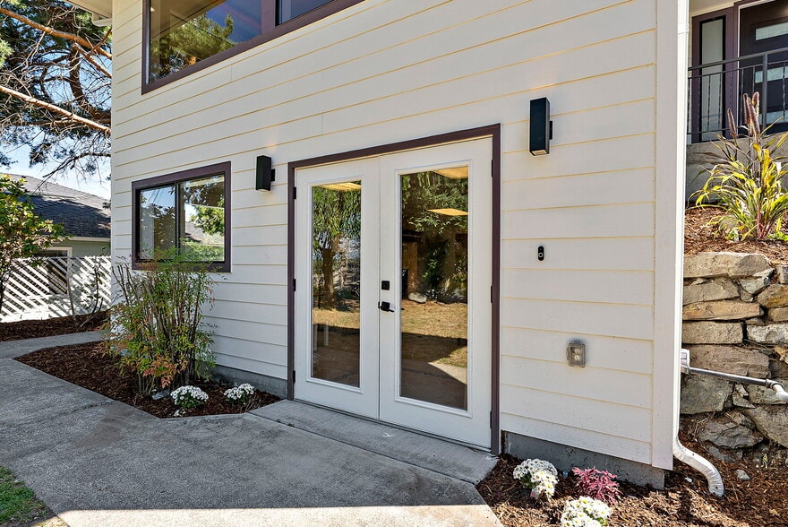 More Photos Of 1415 2nd St SE, Puyallup Assisted Living For Sale