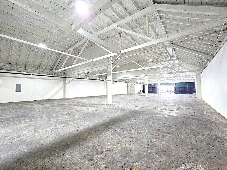 Primary Photo Of 2225 W Pico Blvd, Los Angeles Freestanding For Lease