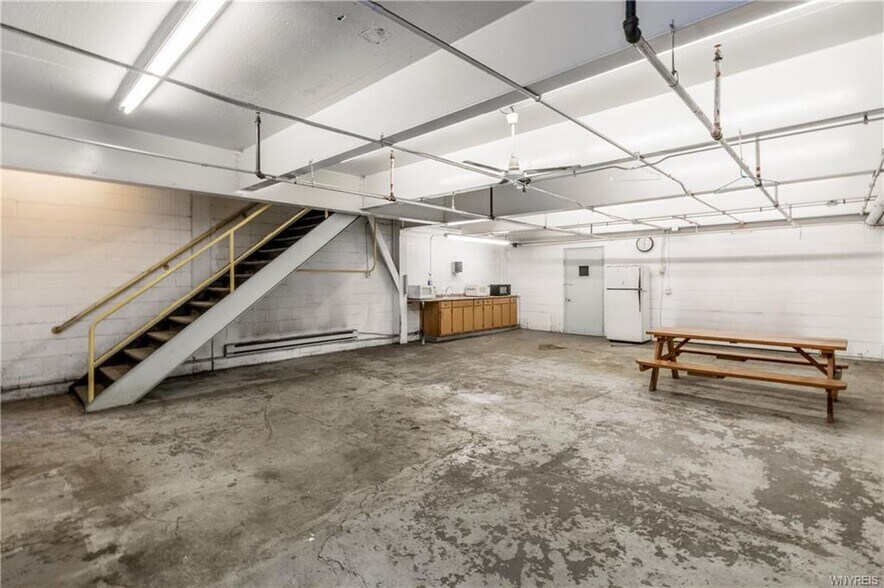 More Photos Of 1885 Harlem Rd, Buffalo Warehouse For Sale