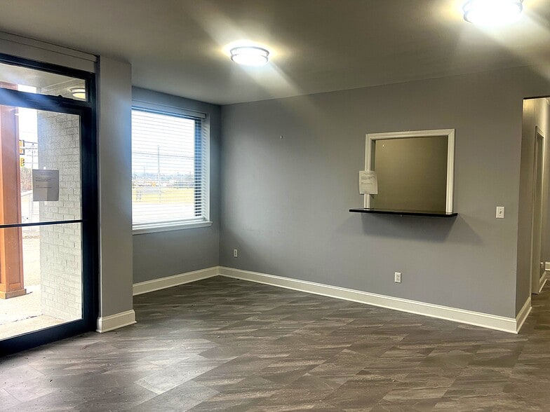 More Photos Of 401 Depot St NW, Christiansburg Medical For Sale