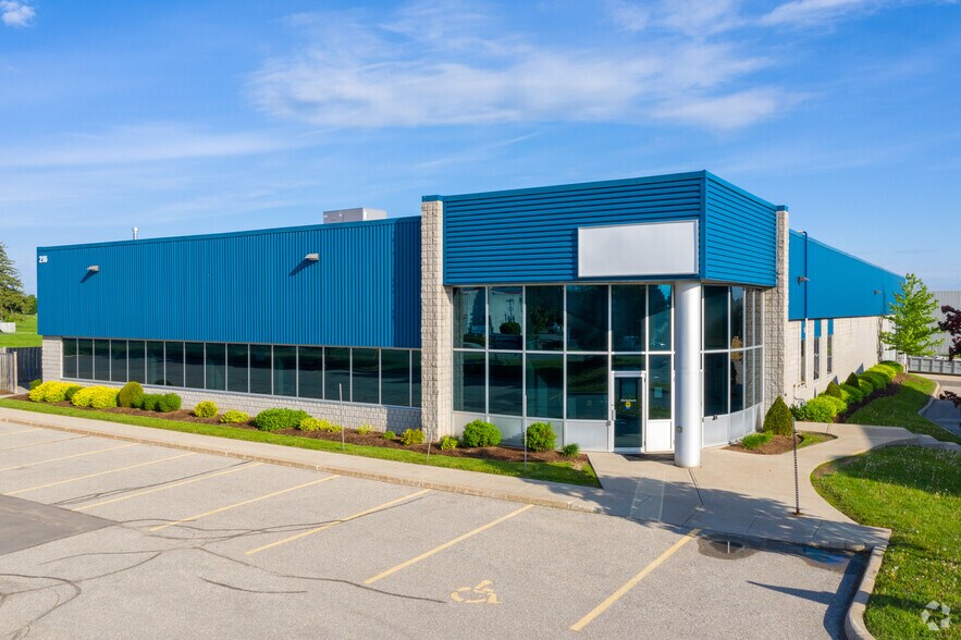 Primary Photo Of 216 Bathurst Dr, Waterloo Flex For Lease