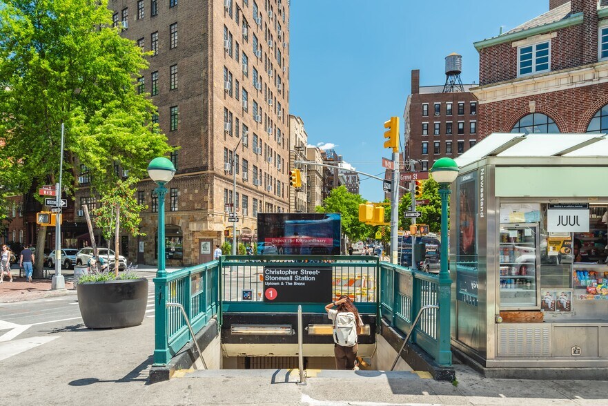 More Photos Of 13-15 Christopher St, New York Apartments For Sale