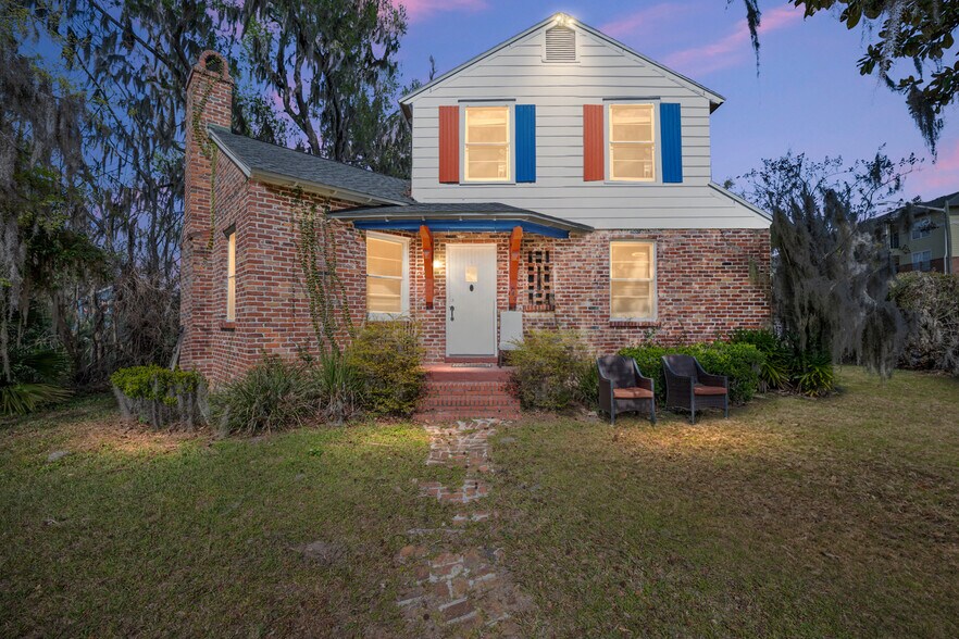 More Photos Of 949 SW 13th St, Gainesville Office Residential For Sale
