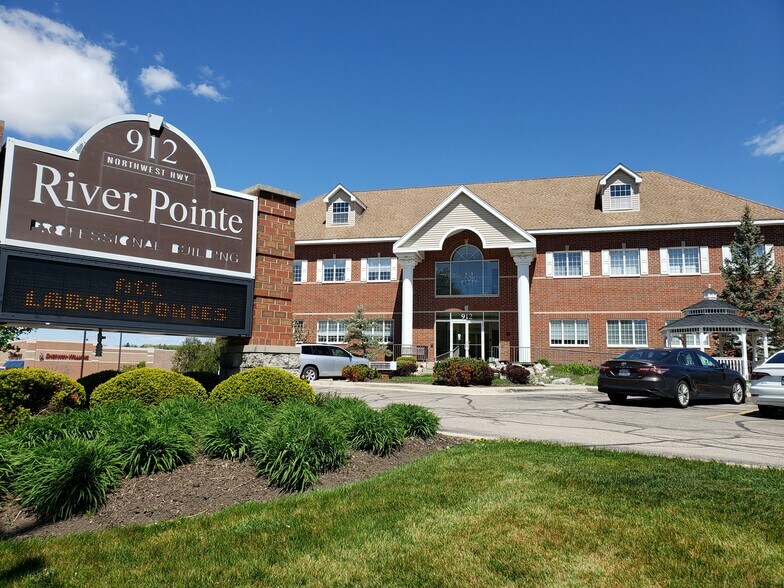 More Photos Of 912 Northwest Hwy, Fox River Grove Medical For Lease