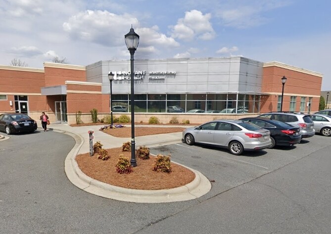 Primary Photo Of 10818 Mallard Creek Rd, Charlotte Office For Sale