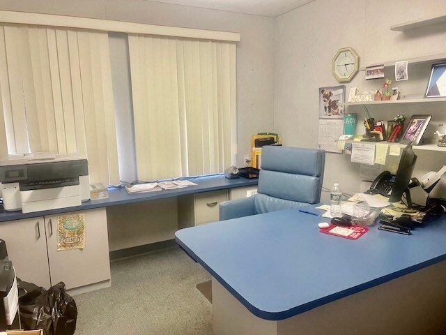 More Photos Of 460 Gidney Ave, Newburgh Medical For Lease