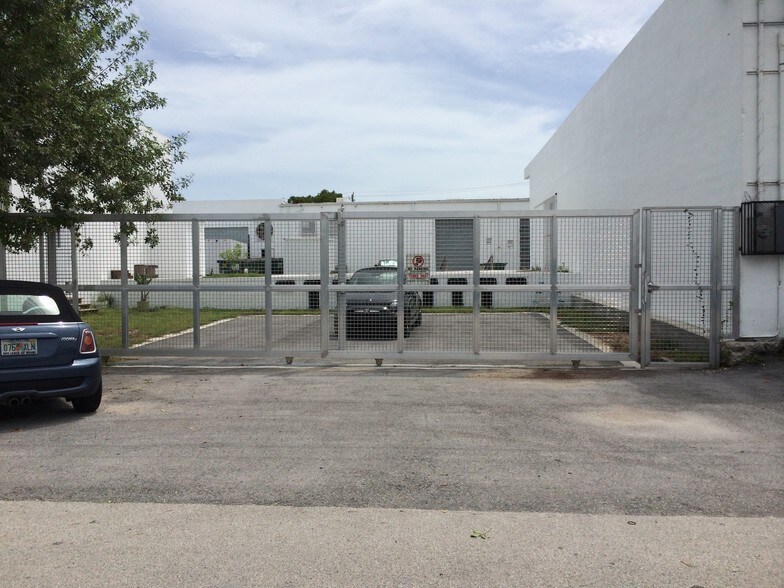 More Photos Of 301-395 NE 59th St, Miami Coworking Space
