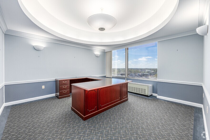 More Photos Of 7310 Ritchie Hwy, Glen Burnie Office For Sale