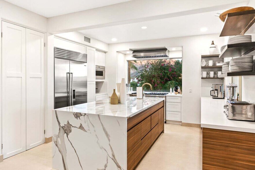 More Photos Of 71555 Jaguar Way, Palm Desert Specialty For Sale