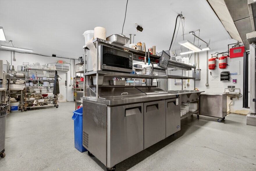 More Photos Of 765 3rd Ave, Welaka Restaurant For Sale