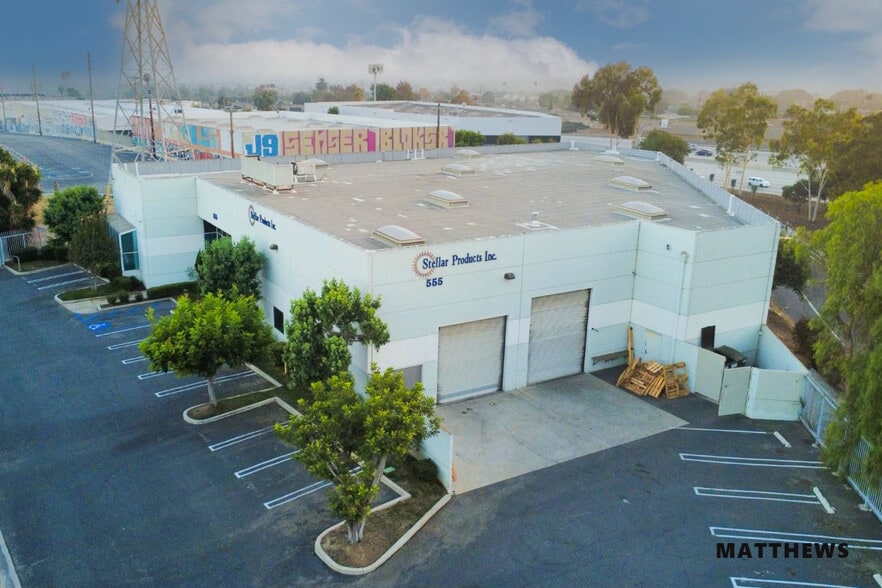 Primary Photo Of 555 W 130th St, Los Angeles Warehouse For Lease