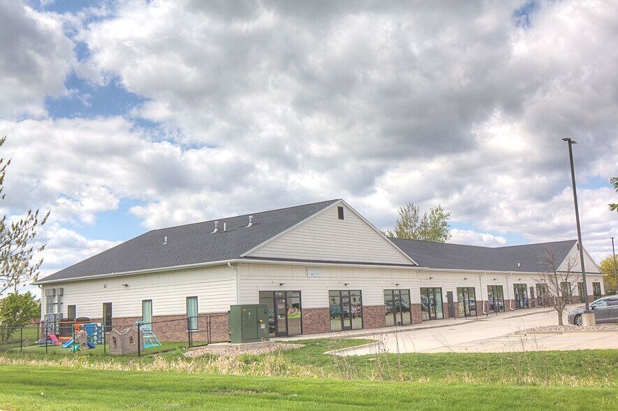 More Photos Of 2825 S Ankeny Blvd, Ankeny Office For Sale