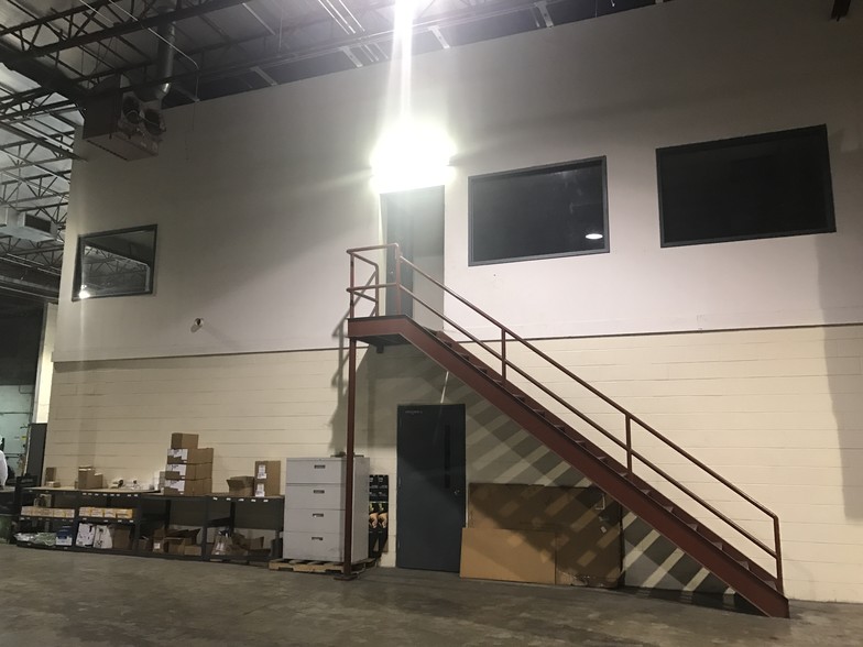 More Photos Of 1205 Greenvale Rd, Albany Warehouse For Sale