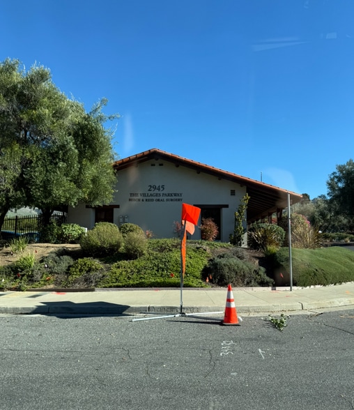 More Photos Of 2933 The Villages Pky, San Jose Bank For Lease