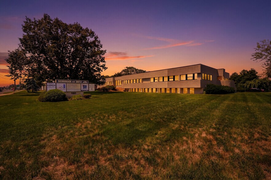 Primary Photo Of 1130 Hooper Ave, Toms River Office For Lease