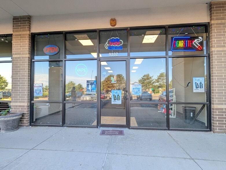 More Photos Of 9322 N Oak Trfy, Kansas City General Retail For Lease