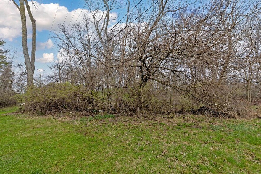 More Photos Of 132-136 Highland Ave, Worthington Land For Sale