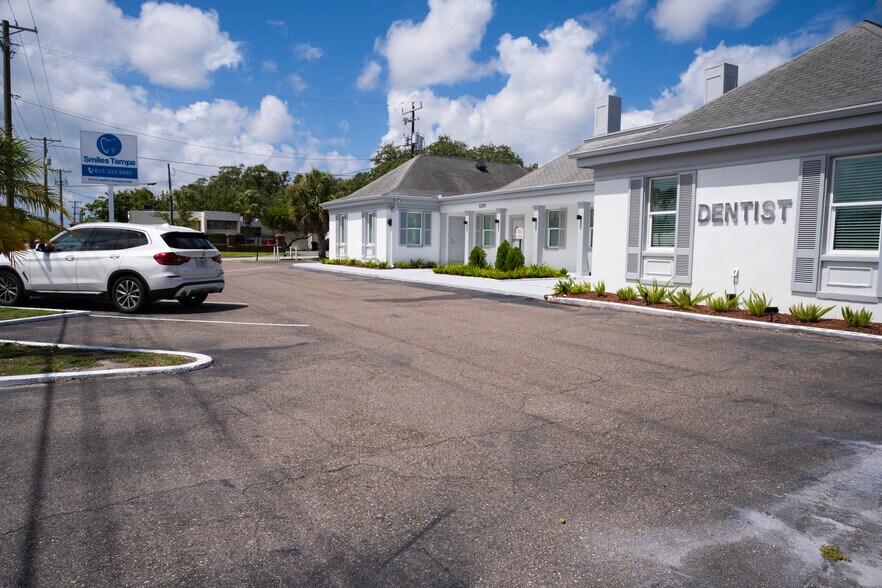 More Photos Of 5200 N Armenia Ave, Tampa Medical For Sale