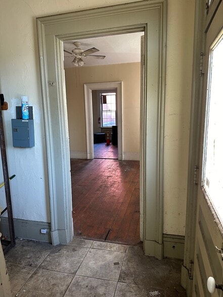 More Photos Of 2141 Central Ave, Cincinnati Storefront Retail Residential For Sale