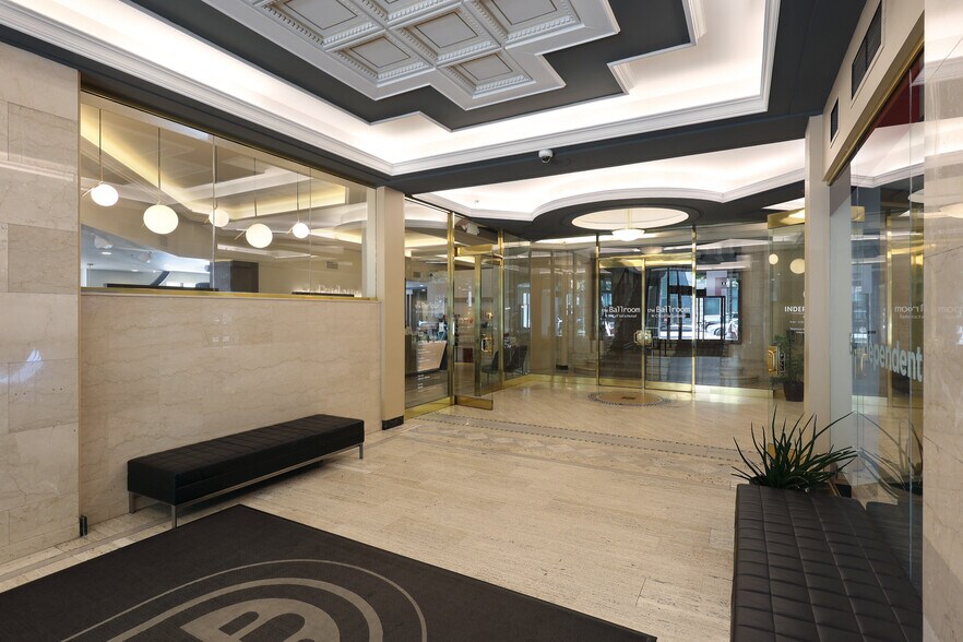 More Photos Of 77 Monroe Center St NW, Grand Rapids Medical For Lease