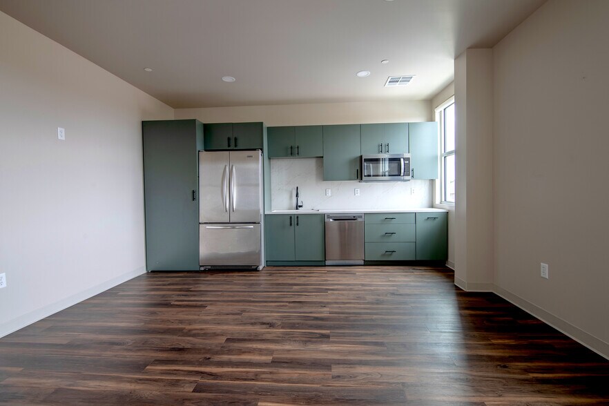 More Photos Of 13315 E 112th St N, Owasso Office For Lease