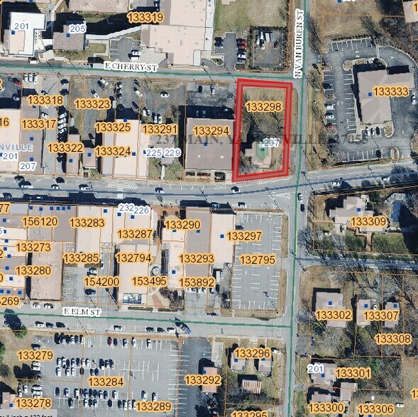 More Photos Of 237 E Main St, Yadkinville Freestanding For Lease