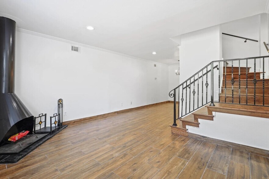 More Photos Of 4136 Cole Ave, Dallas Apartments For Sale