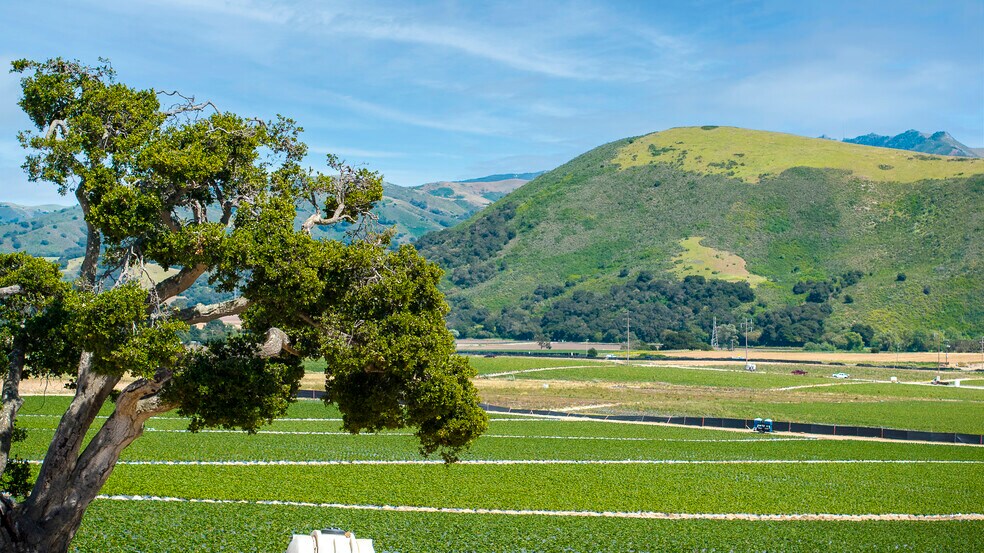 More Photos Of 975 San Juan Grade Rd, Salinas Land For Sale