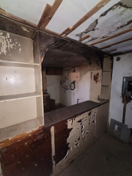 More Photos Of 1823 W 8th St, Muncie Multifamily For Sale
