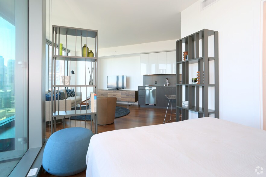 More Photos Of 399 Fremont St, San Francisco Apartments For Lease