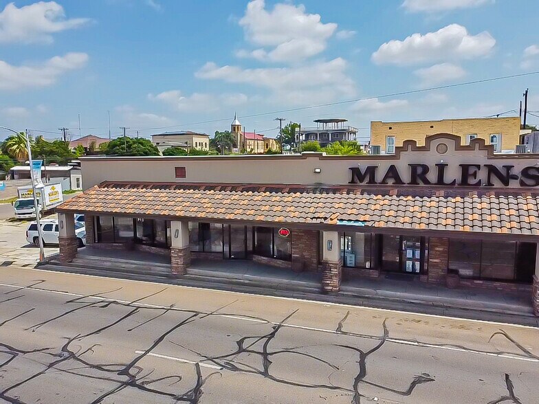 More Photos Of 405 E 2nd St, Rio Grande City Supermarket For Sale