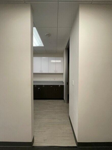 More Photos Of 1482 E Williams Field Rd, Gilbert Unknown For Lease