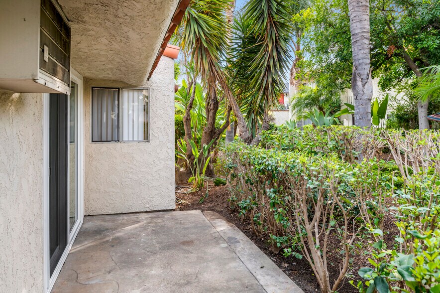More Photos Of 1001 N Harbor Blvd, La Habra Apartments For Sale