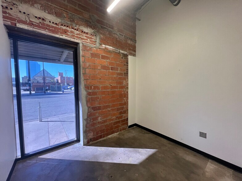 More Photos Of 415 NW 5th St, Oklahoma City Office For Sale