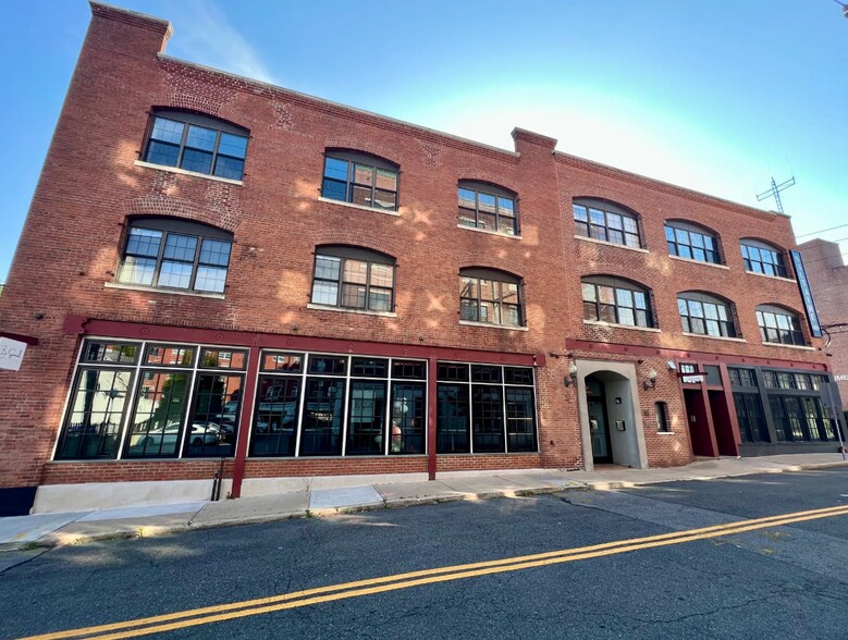 More Photos Of 14-20 Willett Ave, Port Chester Office For Lease