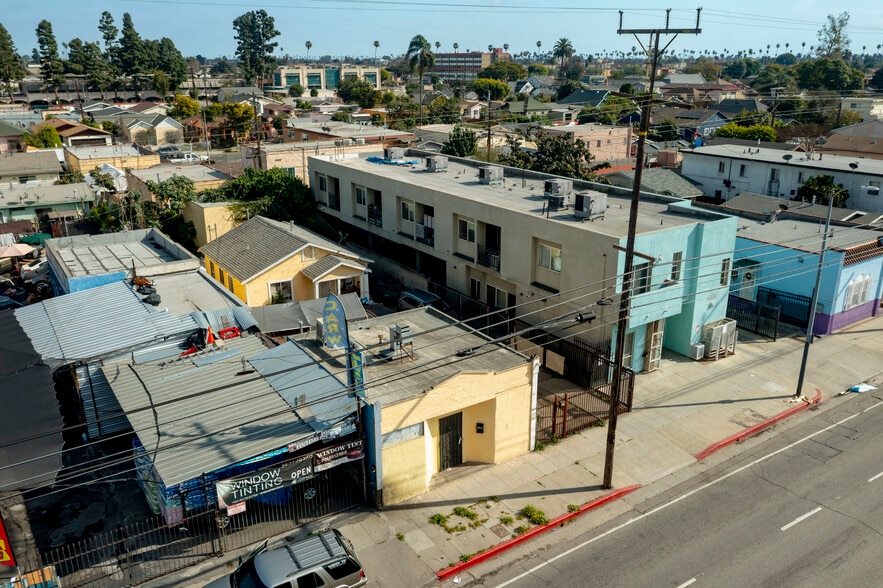 More Photos Of 6804 S Hoover St, Los Angeles Flex For Sale