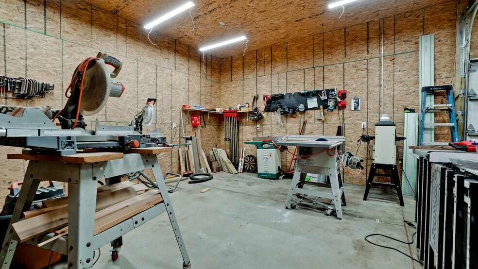 More Photos Of 2117-2125 47th st, Sarasota Warehouse For Sale