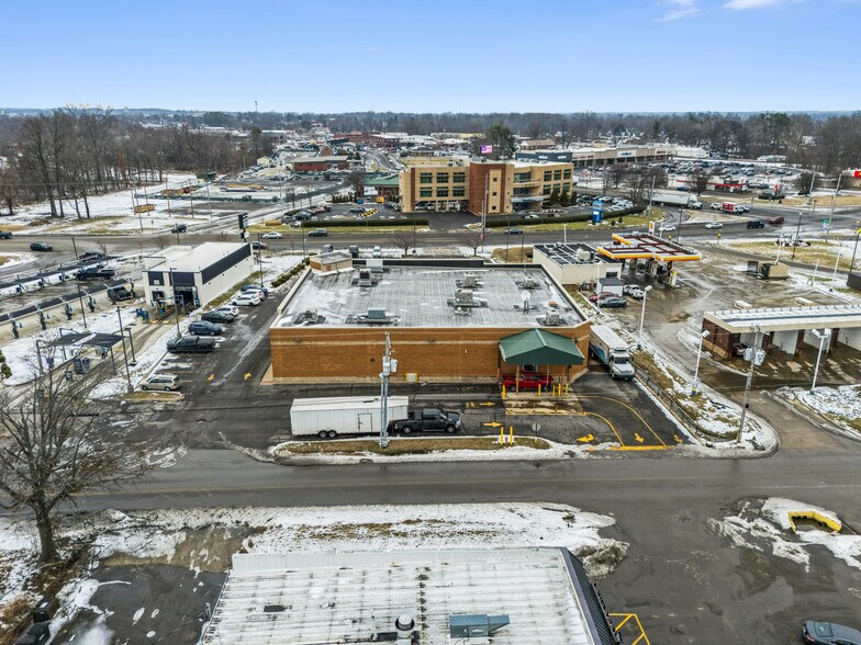 More Photos Of 104 Hwy 52 W, Portland Drugstore For Sale