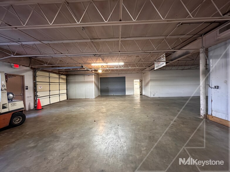 More Photos Of 330 N Reading Rd, Ephrata Unknown For Lease