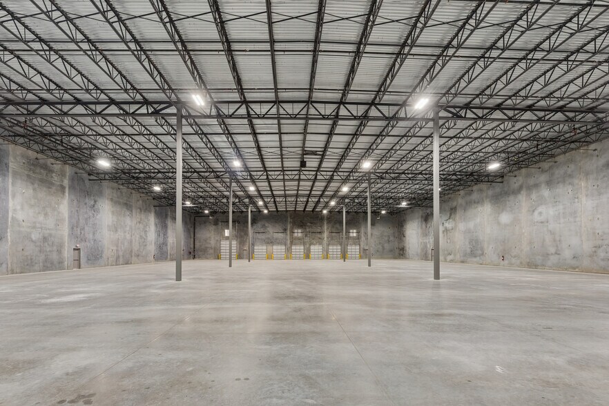 More Photos Of 2574 Discovery Hills Pky, Brookshire Distribution For Sale