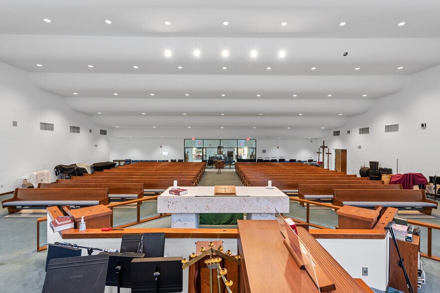 More Photos Of 7875 W McNab Rd, Tamarac Religious Facility For Sale