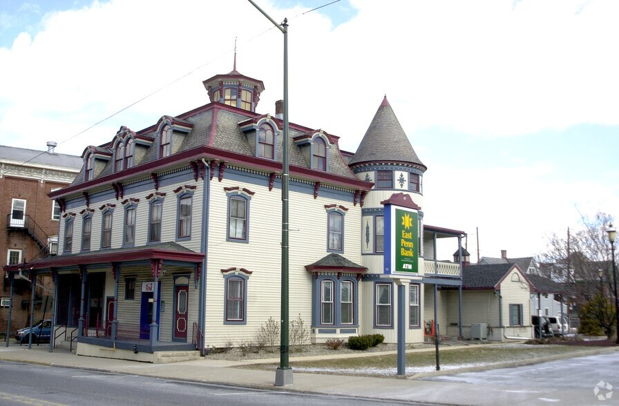 More Photos Of 701-705 Main St, Slatington Bank For Lease