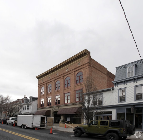 More Photos Of 27-31 E Main St, Lititz Restaurant For Lease